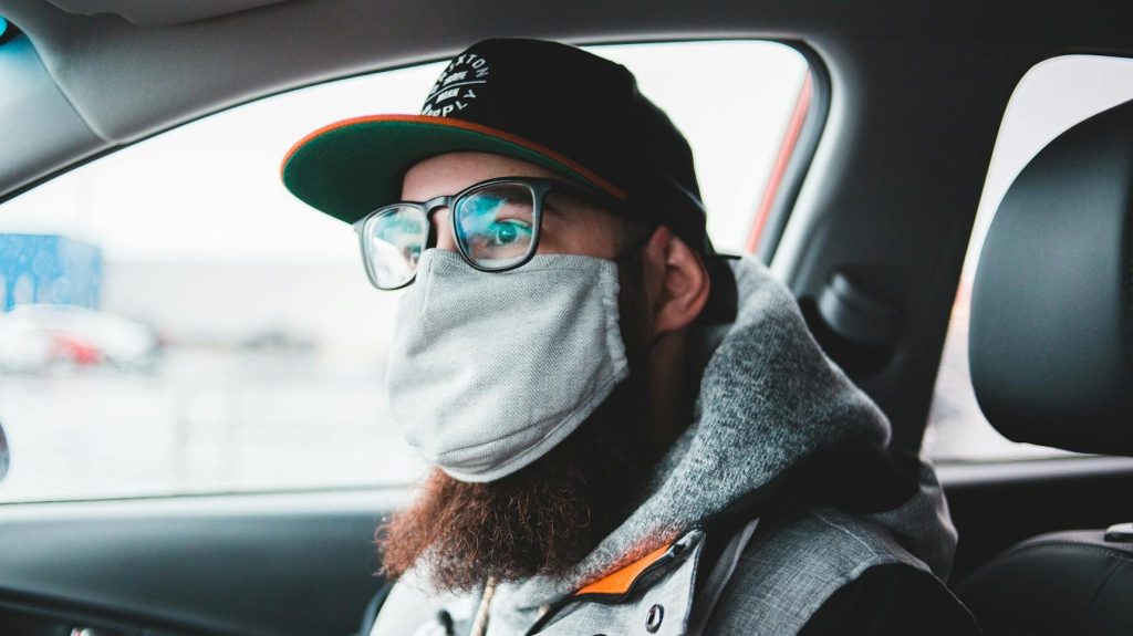 How to stop your glasses steaming up with a face&nbsp;mask